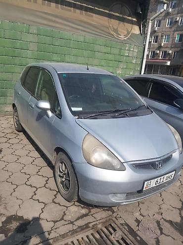 Хонда фит! кунуно 800сом! депозит 10мин! минимально 2ай! жаш 25тен at lalafo.kg Хонда фит! кунуно 800сом! депозит 10мин! минимально 2ай! жаш 25тен