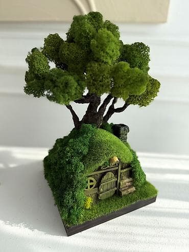 Миниатюрные ДЕРЕВЬЯ Бонсай из стабилизированного мха — это стильная at lalafo.kg Миниатюрные ДЕРЕВЬЯ Бонсай из стабилизированного мха — это стильная