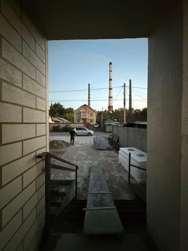 Шкафы для трансформатора: Продаю 1 комнатную квартиру ПСО - 30 м2. Квартира на первом этаже из at lalafo.kg — 12 Шкафы для трансформатора: Продаю 1 комнатную квартиру ПСО - 30 м2. Квартира на первом этаже из — 12