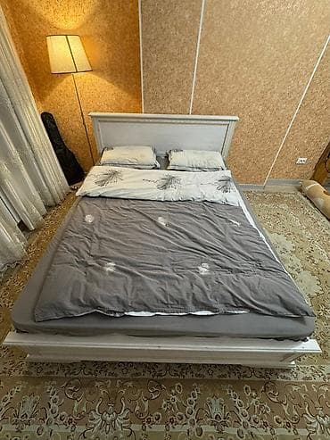 Двуспальная кровать, С матрасом, длина - 200 см at lalafo.kg Двуспальная кровать, С матрасом, длина - 200 см