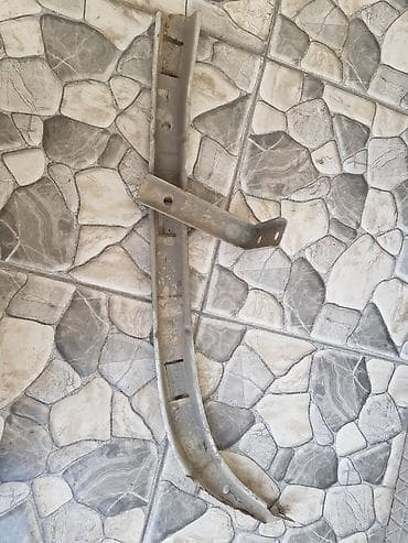 Крепление фар (только правая) хонда торнео.
кронштейн фар at lalafo.kg Крепление фар (только правая) хонда торнео.
кронштейн фар