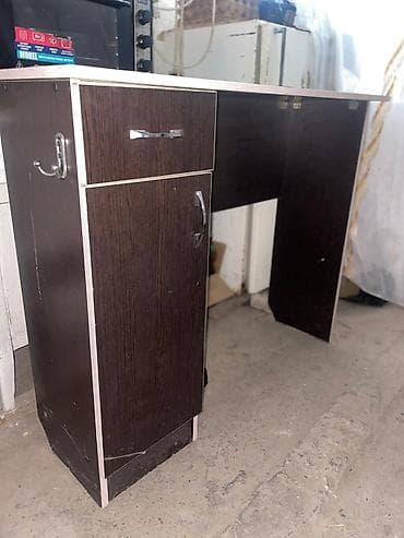 Компьютерный стол, С полками at lalafo.kg Компьютерный стол, С полками