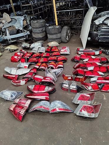 Комплект стоп-сигналов Toyota at lalafo.kg Комплект стоп-сигналов Toyota