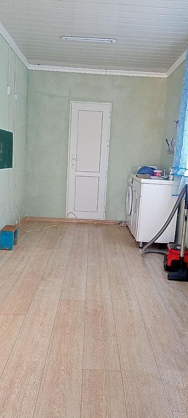 Дом с участком - Одноэтажный дом с верандой и навесом на входе lalafo.kg да — 2 Дом с участком - Одноэтажный дом с верандой и навесом на входе — 2