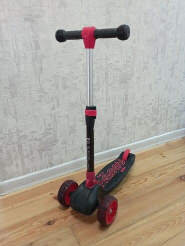 Детский самокат, Трёхколёсный, Б/у at lalafo.kg Детский самокат, Трёхколёсный, Б/у