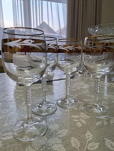 Набор бокалов на ножке, 4 шт. - Материал: прозрачное стекло. - Объём at lalafo.kg Набор бокалов на ножке, 4 шт. - Материал: прозрачное стекло. - Объём