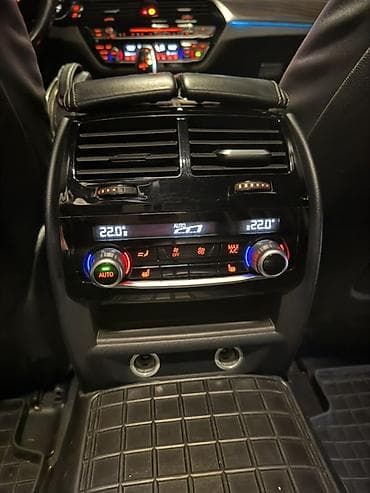 BMW — кожаный салон с расширенной подсветкой и комфортными сиденьями at lalafo.kg BMW — кожаный салон с расширенной подсветкой и комфортными сиденьями