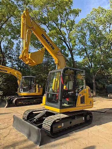 Экскаватор, Komatsu, 2020 г., Гусеничный at lalafo.kg Экскаватор, Komatsu, 2020 г., Гусеничный