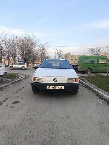 Volkswagen Passat Variant: 1991 г., 1.8 л, Механика, Бензин, Универсал at lalafo.kg Volkswagen Passat Variant: 1991 г., 1.8 л, Механика, Бензин, Универсал