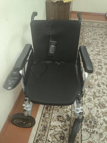 Электрическая инвалидная коляска с аккумулятором срочно продаю почти at lalafo.kg Электрическая инвалидная коляска с аккумулятором срочно продаю почти