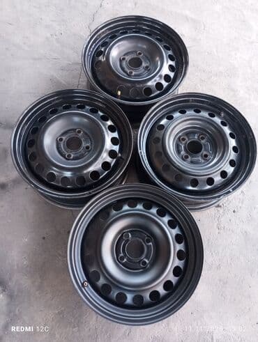 Железные Диски R 15 Комплект, отверстий - 4 at lalafo.kg Железные Диски R 15 Комплект, отверстий - 4