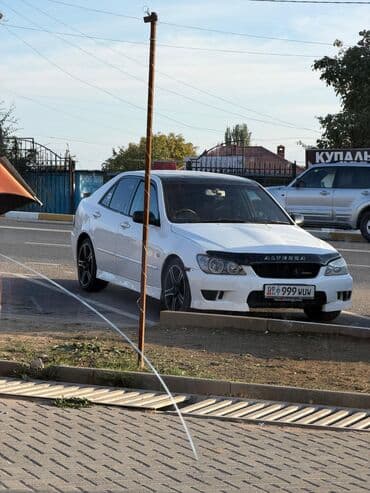 Toyota Altezza: 2003 г., 2 л, Автомат, Бензин, Седан at lalafo.kg Toyota Altezza: 2003 г., 2 л, Автомат, Бензин, Седан
