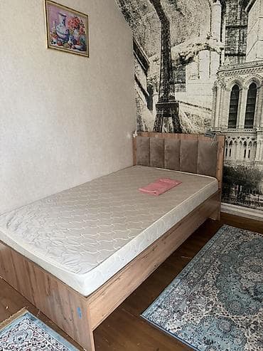 Кровать односпальная + матрас и трёхдверный шкаф с зеркалом - at lalafo.kg Кровать односпальная + матрас и трёхдверный шкаф с зеркалом -
