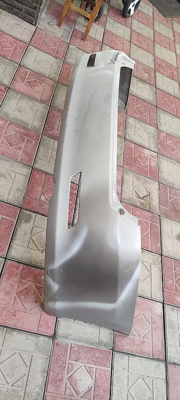 Бампер Toyota, Б/у, Оригинал at lalafo.kg Бампер Toyota, Б/у, Оригинал