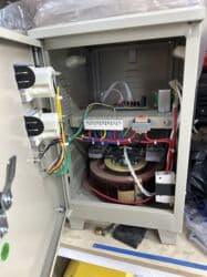 Кол араалар: - Диапазон входного напряжения: 110–260 В - Выход: 220 В AC ±3% lalafo.kg да — 5 Кол араалар: - Диапазон входного напряжения: 110–260 В - Выход: 220 В AC ±3% — 5