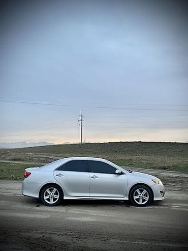 Линолеум: Toyota Camry: 2013 г., 2.5 л, Автомат, Бензин, Седан lalafo.kg да — 5 Линолеум: Toyota Camry: 2013 г., 2.5 л, Автомат, Бензин, Седан — 5