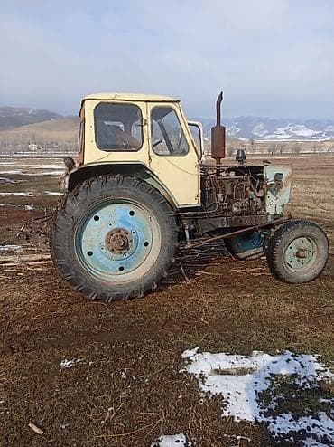 Трактор колесный с кабиной + прицеп-самосвал. Описание: - Колесная at lalafo.kg Трактор колесный с кабиной + прицеп-самосвал. Описание: - Колесная