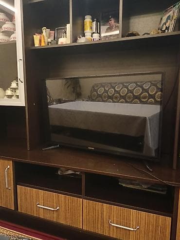 Телевизор Samsung - Диагональ около 32–40" (визуально). - ЖК‑панель at lalafo.kg Телевизор Samsung - Диагональ около 32–40" (визуально). - ЖК‑панель