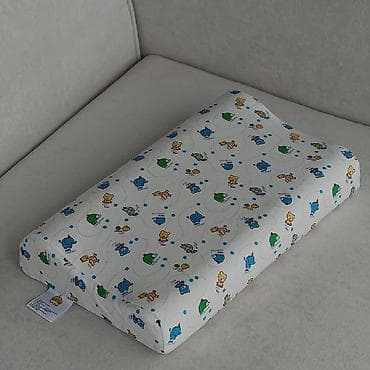 Детская ортопедическая подушка прямоугольной формы с углублением lalafo.kg да Детская ортопедическая подушка прямоугольной формы с углублением