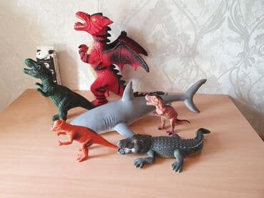 Продаю игрушки, состояние отличное, размеры разные, акула и красный at lalafo.kg Продаю игрушки, состояние отличное, размеры разные, акула и красный