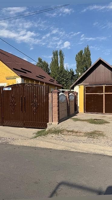 Продаётся дом в отличной локации первая линия, самый центр Сокулука at lalafo.kg Продаётся дом в отличной локации первая линия, самый центр Сокулука
