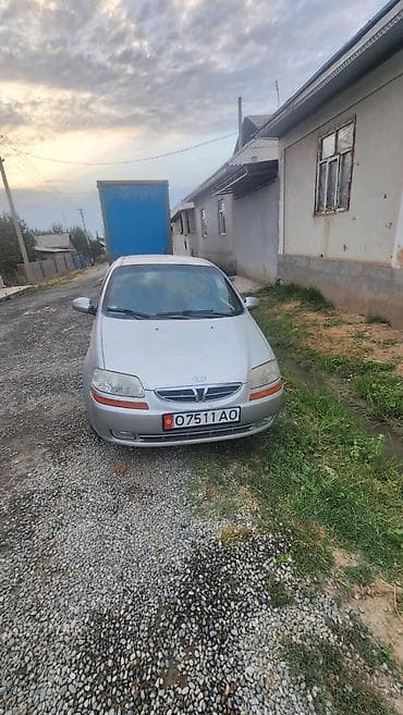 Daewoo Kalos: 2003 г., 1.5 л, Механика, Бензин, Седан at lalafo.kg Daewoo Kalos: 2003 г., 1.5 л, Механика, Бензин, Седан