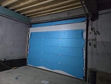 Секционные и рольставни ворота для гаража, производства и частных at lalafo.kg Секционные и рольставни ворота для гаража, производства и частных