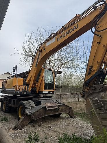 Экскаватор, Hyundai, 2012 г., Колесный at lalafo.kg Экскаватор, Hyundai, 2012 г., Колесный