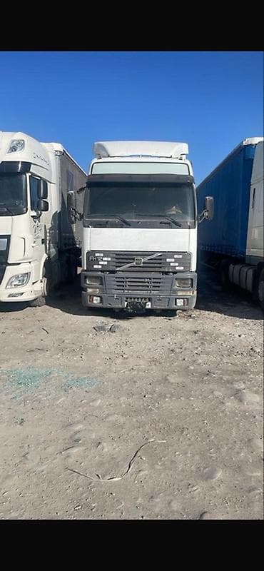 Тягач, Volvo, 1998 г., Контейнеровоз at lalafo.kg Тягач, Volvo, 1998 г., Контейнеровоз