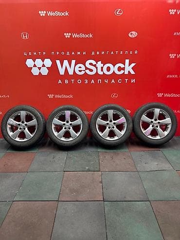 Комплект из 4 литых дисков Toyota с шинами R18 / 235 / 45 Dunlop LE at lalafo.kg Комплект из 4 литых дисков Toyota с шинами R18 / 235 / 45 Dunlop LE
