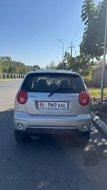 Daewoo Matiz: 2005 г., 1 л, Механика, Бензин, Хэтчбэк at lalafo.kg Daewoo Matiz: 2005 г., 1 л, Механика, Бензин, Хэтчбэк