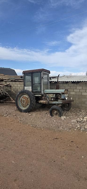 Трактор Т 28 колёсный с кабиной. Основные характеристики: - Тип at lalafo.kg Трактор Т 28 колёсный с кабиной. Основные характеристики: - Тип