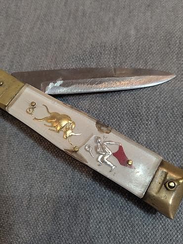 Коллекционный складной нож Матадор (Bull fighter) оригинал или копия at lalafo.kg Коллекционный складной нож Матадор (Bull fighter) оригинал или копия