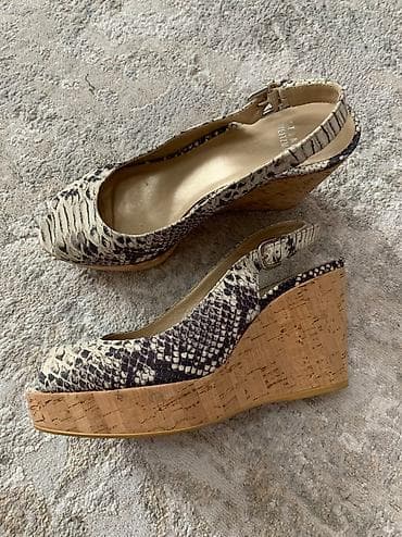 Босоножки 39 размер, натуральная кожа, качество отличное. Испания at lalafo.kg Босоножки 39 размер, натуральная кожа, качество отличное. Испания