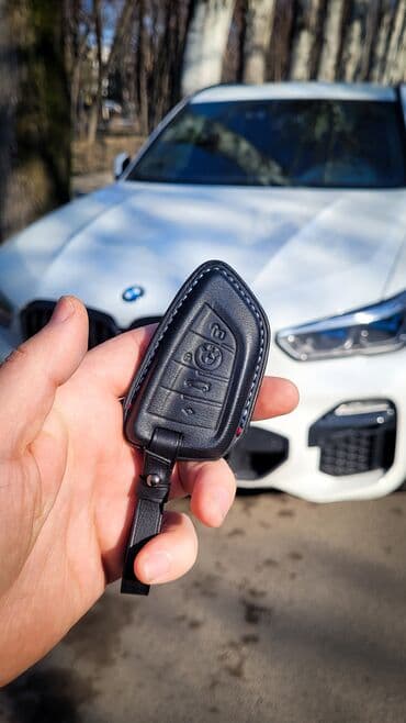 Чехлы для ключа BMW и Mercedes Ручная работа, итальянская кожа at lalafo.kg Чехлы для ключа BMW и Mercedes Ручная работа, итальянская кожа
