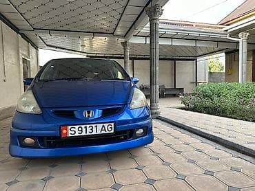 Honda Fit: 2005 г., 1.3 л, Вариатор, Бензин at lalafo.kg Honda Fit: 2005 г., 1.3 л, Вариатор, Бензин