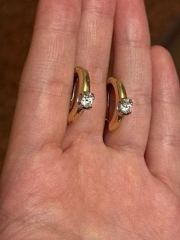 Серьги от Cartier из желтого золота с бриллиантами. Подлинность at lalafo.kg Серьги от Cartier из желтого золота с бриллиантами. Подлинность