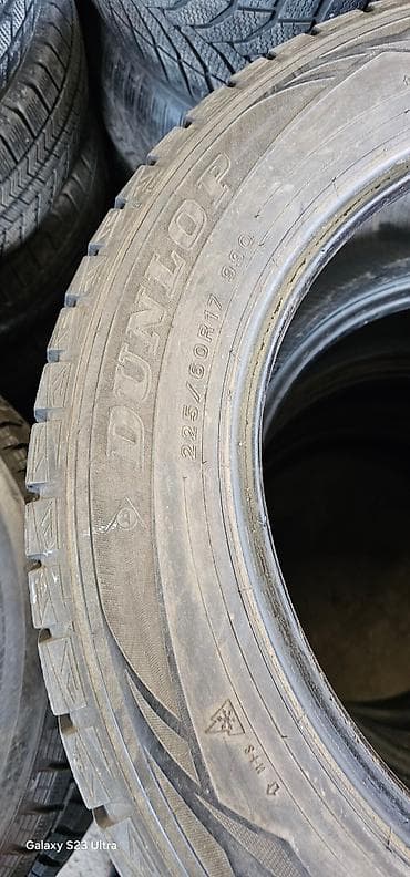 Шины 225 / 60 / R 17, Зима, Б/у, Комплект, Легковые, Япония, Dunlop at lalafo.kg Шины 225 / 60 / R 17, Зима, Б/у, Комплект, Легковые, Япония, Dunlop