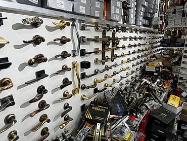 Дверная ручка, Для межкомнатных дверей, Металлические at lalafo.kg Дверная ручка, Для межкомнатных дверей, Металлические