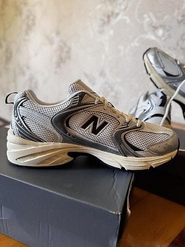 Мужские кроссовки, 41, 41.5, New Balance, Новый, цвет - Серебристый, Самовывоз, Платная доставка at lalafo.kg Мужские кроссовки, 41, 41.5, New Balance, Новый, цвет - Серебристый, Самовывоз, Платная доставка