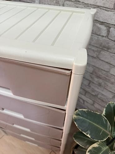 Кийим үчүн комоддор: Пластиковый комод с пятью выдвижными ящиками белого цвета и салатовым lalafo.kg да — 4 Кийим үчүн комоддор: Пластиковый комод с пятью выдвижными ящиками белого цвета и салатовым — 4