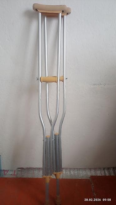 Костыли, пара,алюминиевые,регулируемые,состояние почти новое,1000 с at lalafo.kg Костыли, пара,алюминиевые,регулируемые,состояние почти новое,1000 с