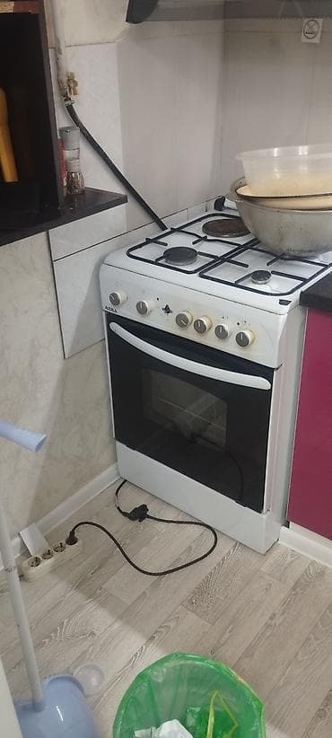 Холодильник Indesit, Двухкамерный at lalafo.kg Холодильник Indesit, Двухкамерный