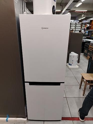 Холодильник Indesit, Двухкамерный at lalafo.kg Холодильник Indesit, Двухкамерный