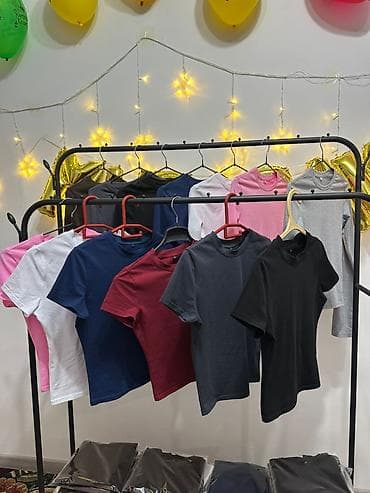 Базовые однотонные футболки унисекс с коротким рукавом - Крой at lalafo.kg Базовые однотонные футболки унисекс с коротким рукавом - Крой