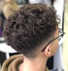 Парикмахер, Завивка, Афрокудри, Требуются модели at lalafo.kg Парикмахер, Завивка, Афрокудри, Требуются модели