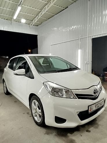Toyota Yaris: 2014 г., 1.3 л, Автомат, Бензин, Хэтчбэк at lalafo.kg Toyota Yaris: 2014 г., 1.3 л, Автомат, Бензин, Хэтчбэк