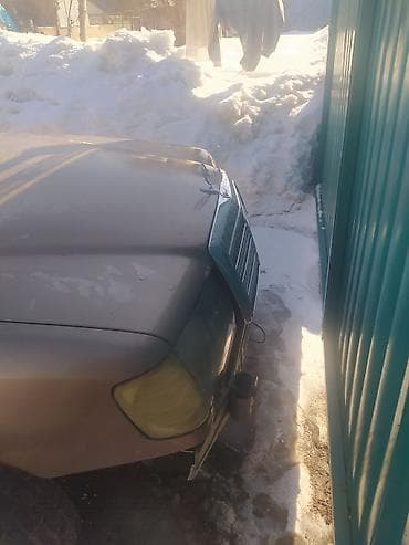 Mercedes-Benz W124: 1988 г., Седан at lalafo.kg Mercedes-Benz W124: 1988 г., Седан