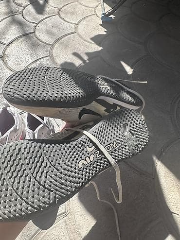Продам футбольные кроссовки/бутсы Nike. - Модели: линейка Nike Zoom at lalafo.kg Продам футбольные кроссовки/бутсы Nike. - Модели: линейка Nike Zoom