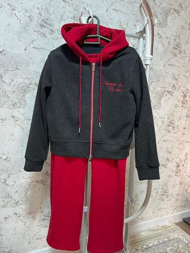 Спортивный костюм (джоггеры + худи на молнии) - Комплект из двух at lalafo.kg Спортивный костюм (джоггеры + худи на молнии) - Комплект из двух